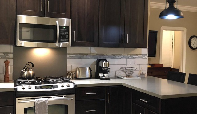 Available * Downtown Napa- Beautifully Remodeled -2Bedroom 2 Bathroom Home