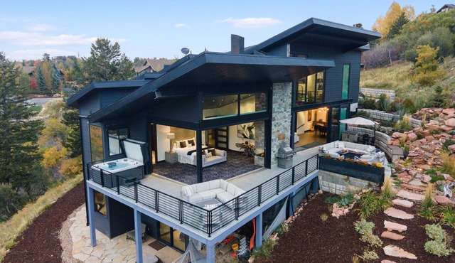 Available long term-beginning June 2026 stunning-unbelievable views-Park City