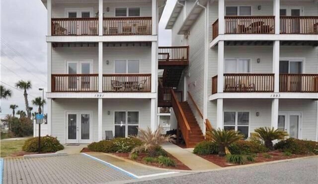 Available now pet friendly Ground Floorn Wi-Fi Sunset Cottage 7A