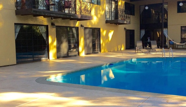 AVAILABLE! Sleeps 10. A Chico Tradition! Stay at the Villa Chicon2024 CHICO GRAD