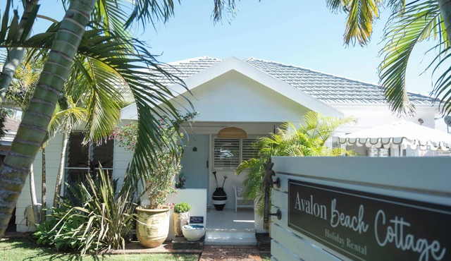 Avalon Beach Cottage, private, 100m to the beach.