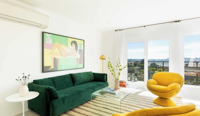 Avalon II by Avantstay Chic & Stylish San Diego Condo w/Vibrant Interiors