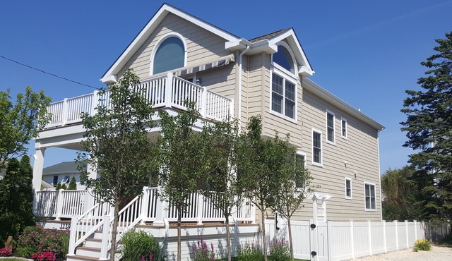 Avalon NJ "New" Upside Down, Near Town & Beach with Stone Spa/Pool!