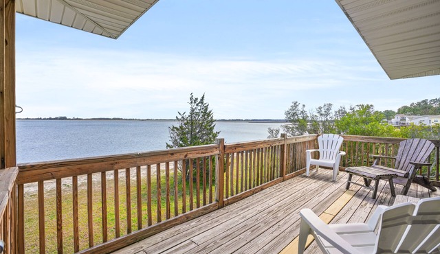 Avalon | Oyster Bay Waterfront Home w/Gas Fireplace, Cathedral Ceilings & Massive Screened Porch