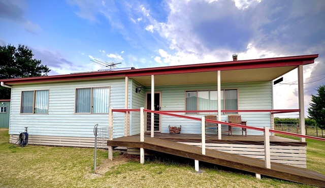 'Avalon' - Small group or family getaway