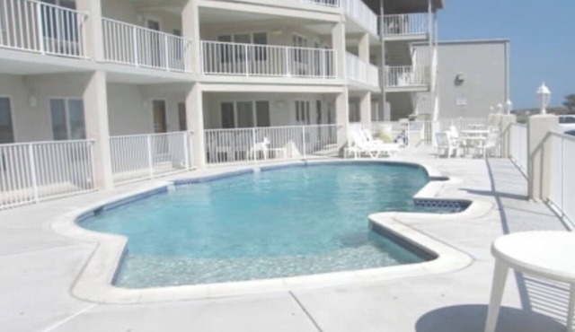 Avalon Stone Harbor - Heart of 7 Mile Island, Beach Block!