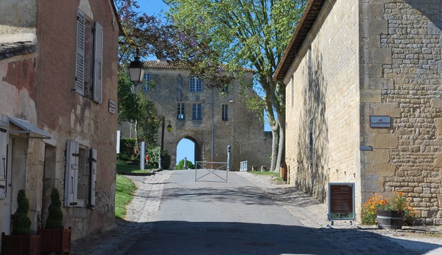 Avant Garde - Furnished studio in the heart of UNESCO MONUMENT