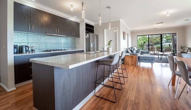 Avant Garde Spacious Family Home