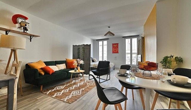 Ave César - City Center, 4K TV, Gallo-Roman, Netflix