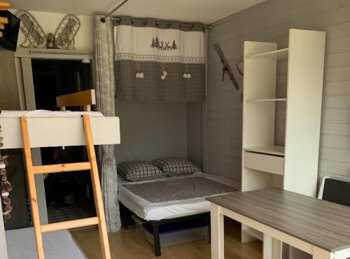 Avec balcon, au pied des pistes et randos