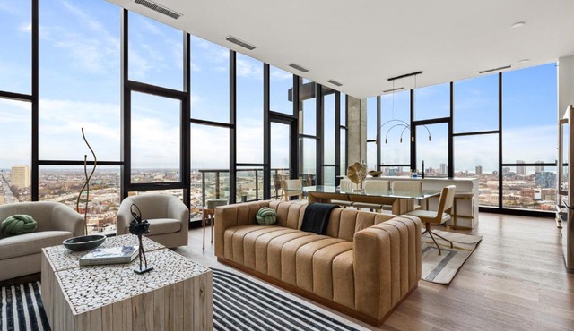 Avenir West Loop Penthouses with Iconic City Views