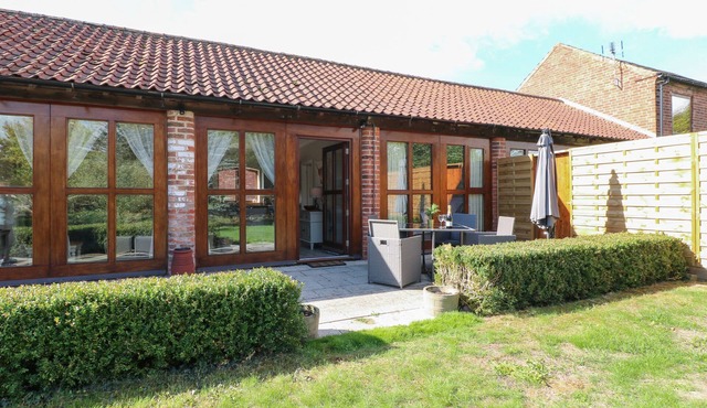 AVENUE CROFT, family friendly in Tollerton, Nottinghamshire
