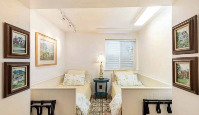 Avenues Traditional