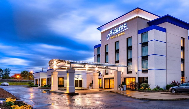 Aviator Hotel & Suites South I-55, BW Signature Collection