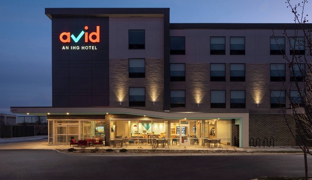 avid hotel Oak Creek by IHG