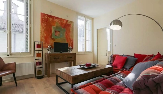 Avignon Palace of the Popes / Historic center 4 guest / 2 bedrooms / Wifi