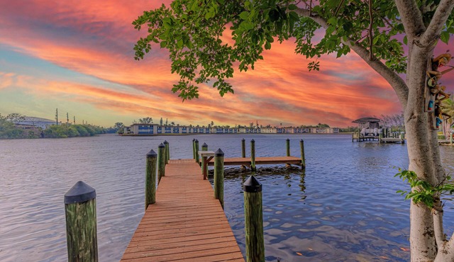 Avion Park Luxury Home | Waterfront Private Dock Modern 3BR Naples
