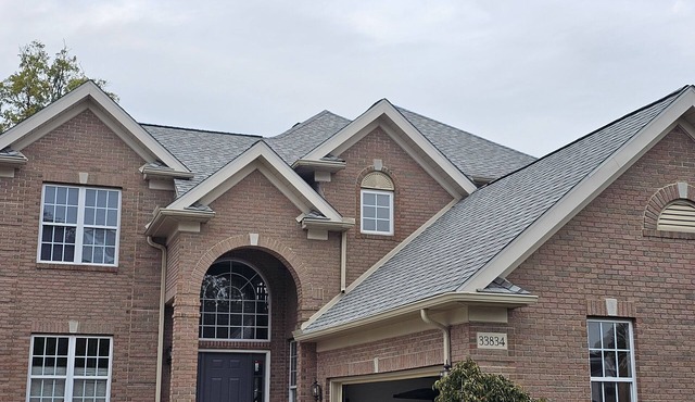 Avon Lake, Avon golf course home, 1,000 s.f. open outdoor deck on course lake