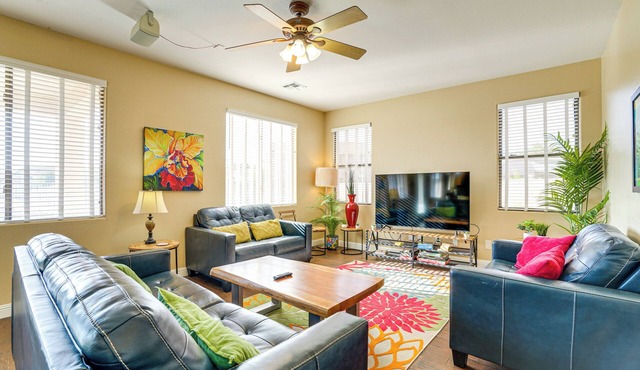 Avondale Abode: Pool, Lake Views & On-Site Fishing