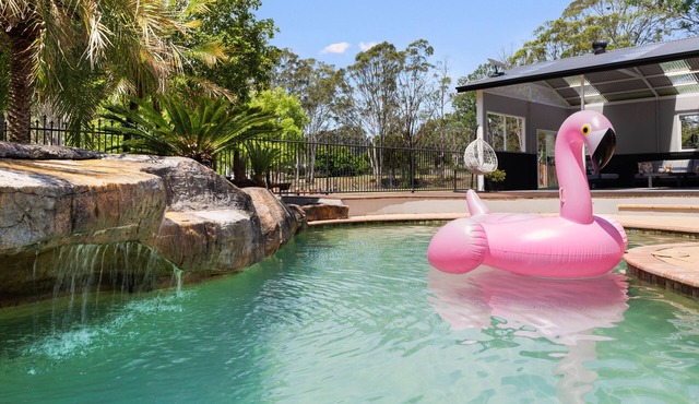 'Avondale' Luxe Country Retreat