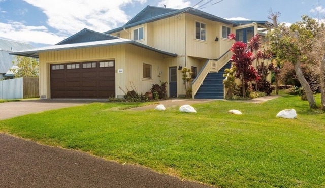 Awaa Place at Kamuela Heights by RedAwning