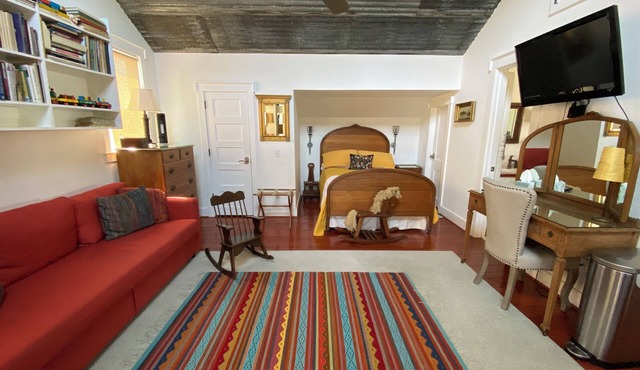 Award-winning Apartment in Downtown Boerne