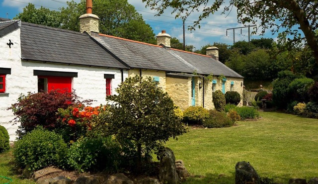 'Award Winning' Beautiful 170 Year Old Pembrokeshire Stone Holiday Cottage
