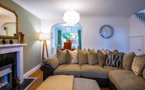 Award Winning Beautiful House in South Cambridge, 14-Min Drive to the City Centre, Free Parking, No Sofabeds, Sleeps 6