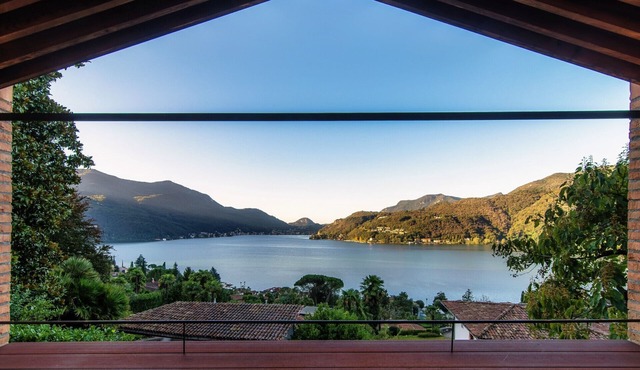 Award-winning lake-view design house in Morcote (CASA BRICK)