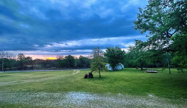 Away from the bustle of the city, close to the lake, perfect for families