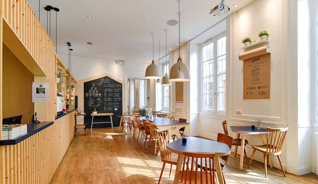 Away Hostel & Coffee Shop