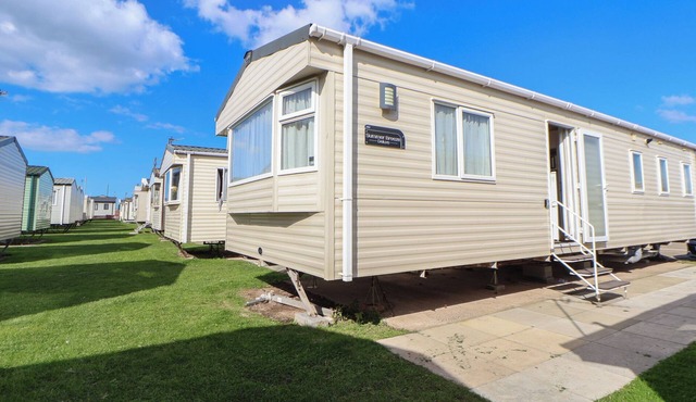 AWAY RESORTS- GOLDEN SANDS HOLIDAY PARK, E in Kinmel Bay