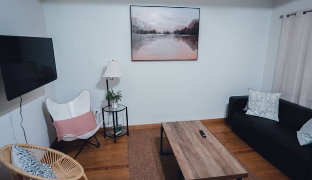 Awe-Inspiring Views, Fireplace, Patio & King Bed!