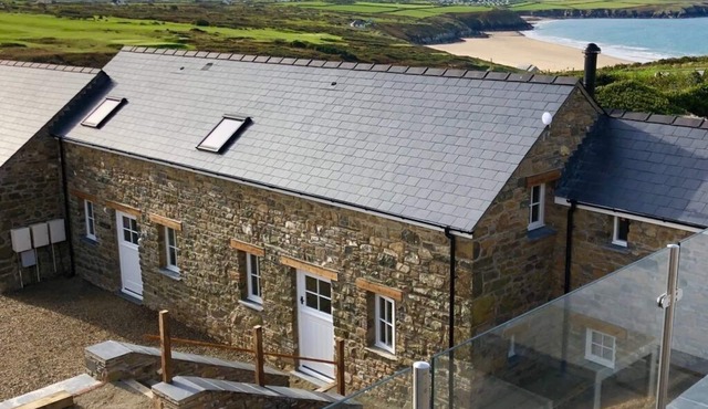 Awel y Môr - 3 Bedroom Cottage - Whitesands
