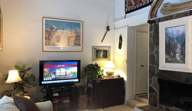 Awesome 1-bedroom condo in Tahoe City perfect for your getaway