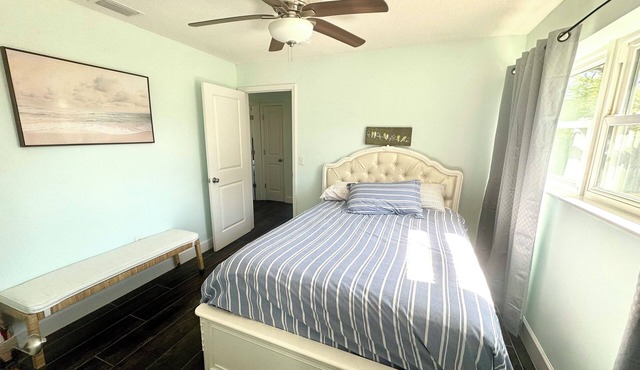 Awesome 3-bedroom apartment with AC in Satellite Beach