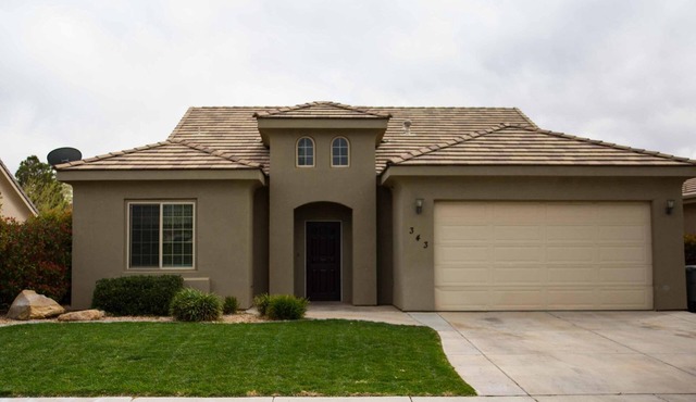 Awesome 3 Bedroom Home Nestled In Quiet Neighborhood Near Zion National Park