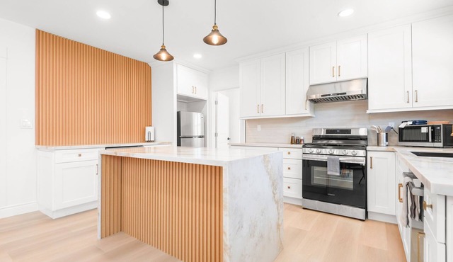 Awesome 3-bedroom house with AC in charming Alhambra