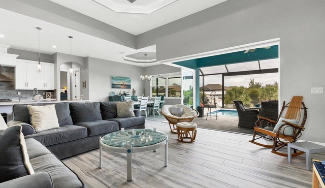 🥇 Awesome 3bd home with access to canal (CH899)