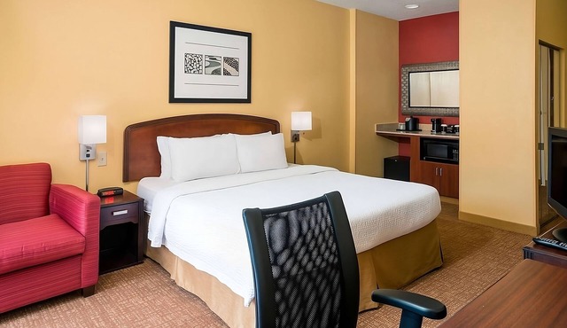 Awesome Amenities! Indoor Pool, Offers FREE Parking, Near Intra Sports Complex!