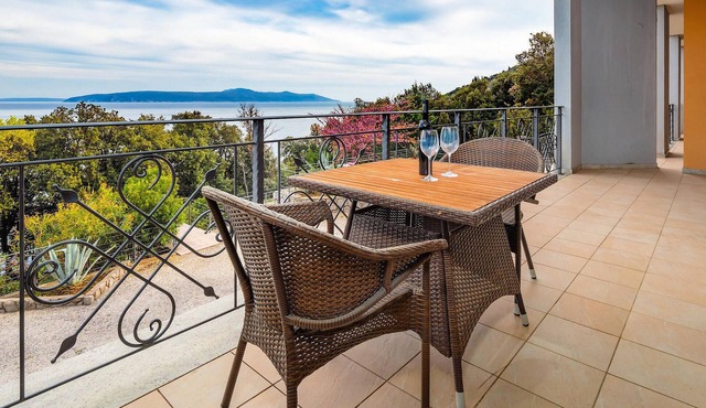 Awesome apartment in Moscenicka Draga with WiFi
