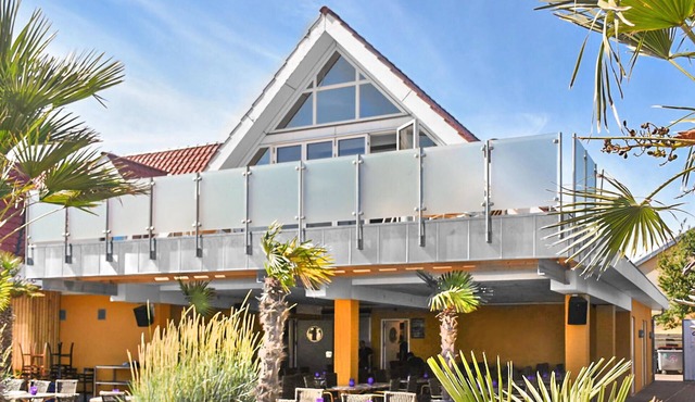 Awesome apartment in Karrebæksminde with house sea view
