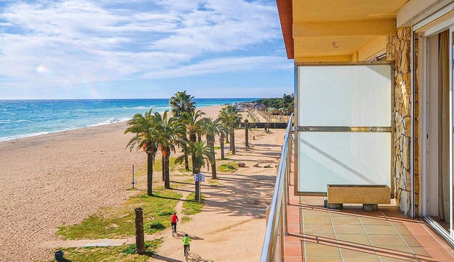 Awesome apartment in Santa Susanna