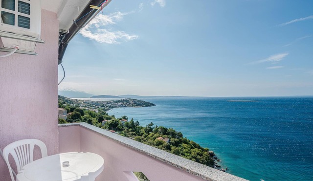 Awesome apartment in Stara Baska 1 with WiFi