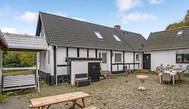 Awesome apartment in Allinge with WiFi