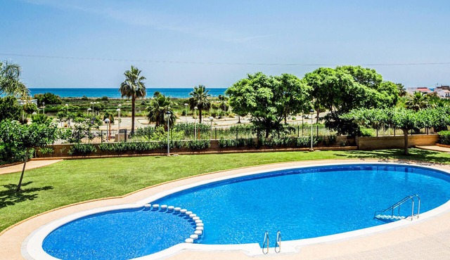 Awesome apartment in Cabanes with house sea view