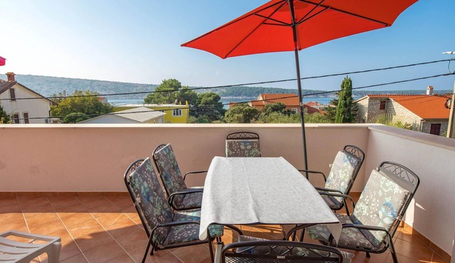 Awesome apartment in Barbat-Rab