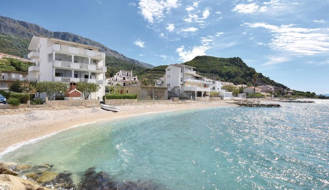 Awesome apartment in Podstrana with WiFi
