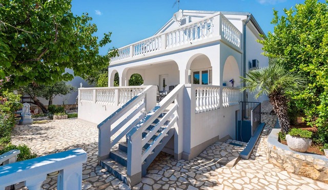 Awesome apartment in Potocnica