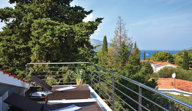 Awesome apartment in Stari Grad with WiFi